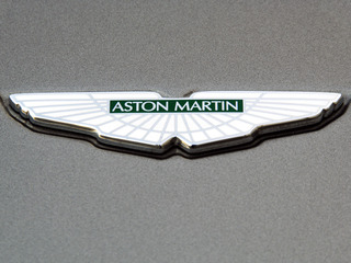  Aston Martin    - Aston Martin