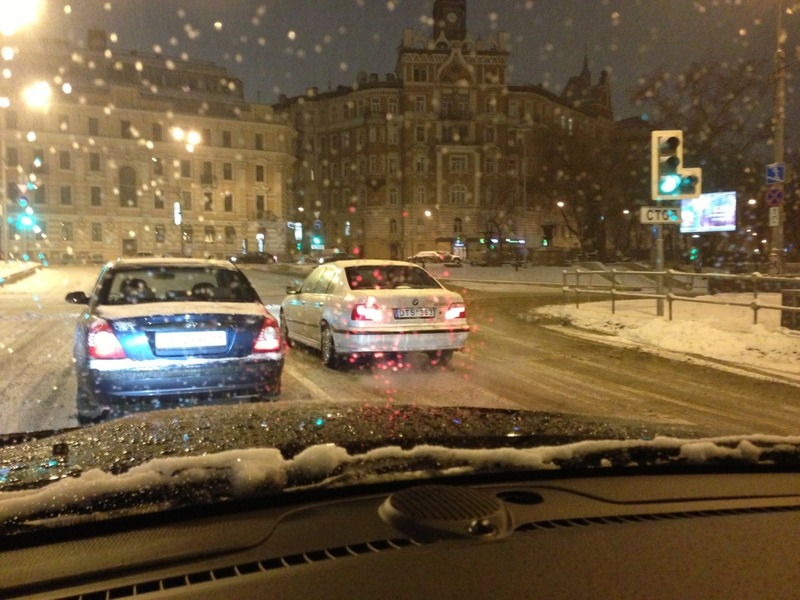 бомбила Литва Литовские номера номерные знаки снег Москва снегопад
